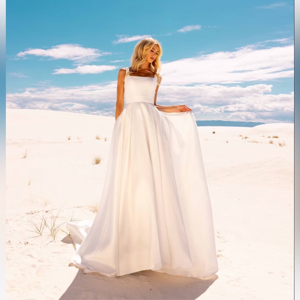 JH Bridal- Avon Wedding Dress (size 20)